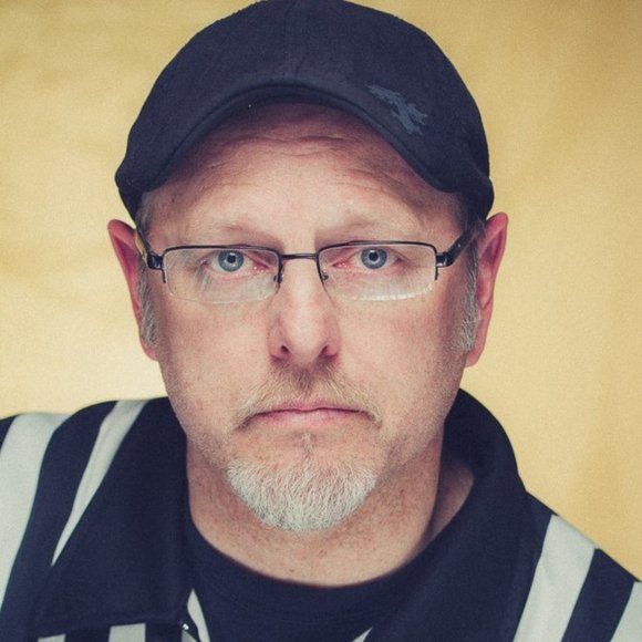 Meet your Poshers- Bard & Cat - Picture 4 of 10